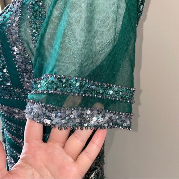 Emerald Green Mother of the Bride Groom Sequin Sparkling Evening Dress - Picture 7 of 10